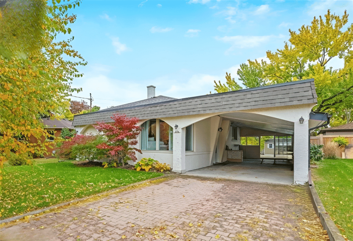House in Mountainside Burlington