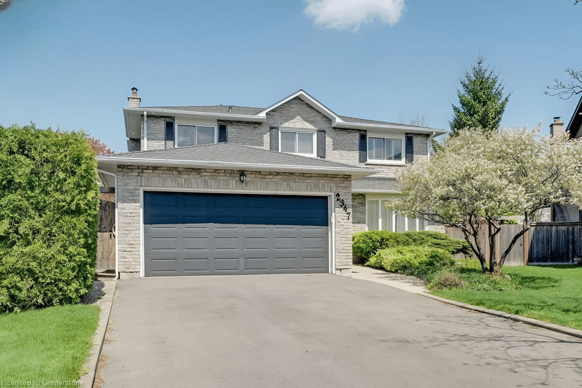 House in Brant Hills Burlington