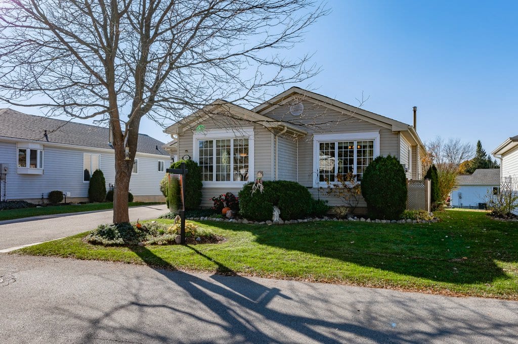108 Glenariff Drive, Freelton, L8B 1A5 Exterior