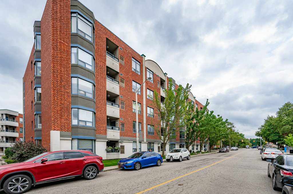 #305 - 5 Ogilvie Street | Dundas | Exterior