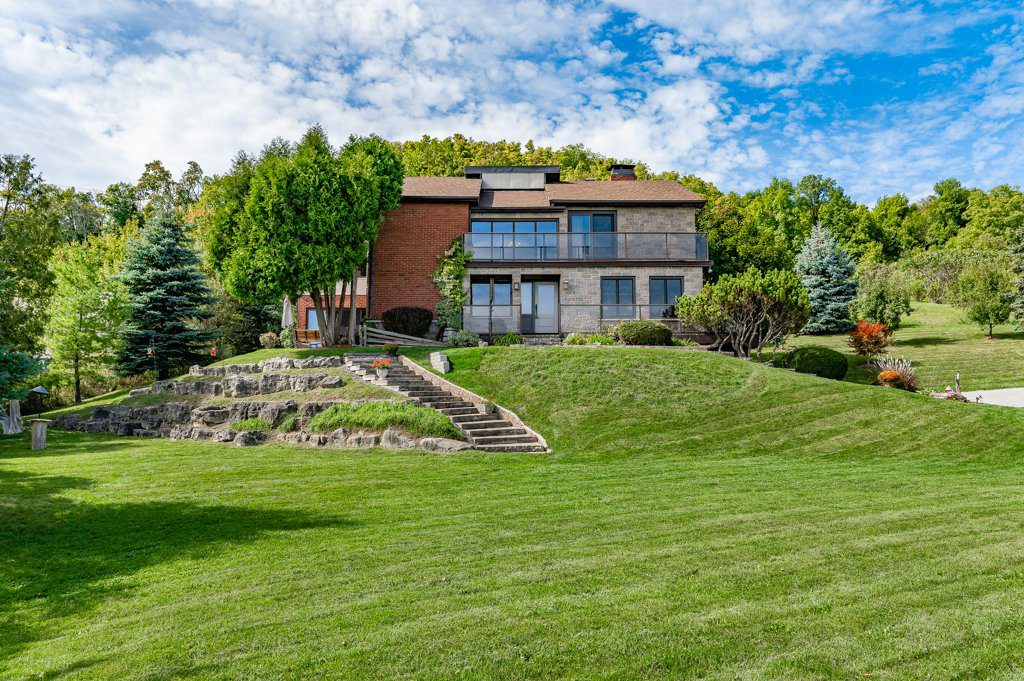 7052 Appleby Line | Milton | Exterior